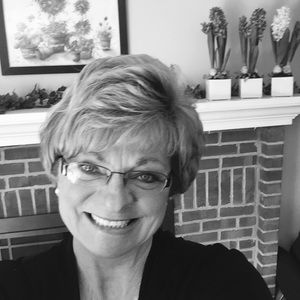 Meet your Posher, Debbie